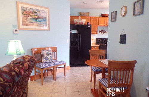 Perry Apartamento | Fisherman y Fisher ladies Welcome 4. 4 millas a la rampa para botes de Keaton Beach.