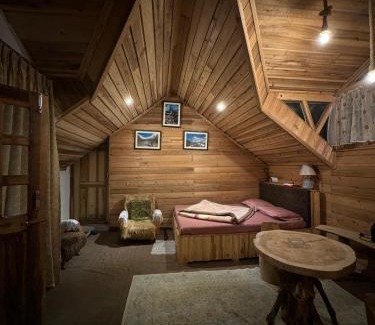 Darjeeling Casa | Hermit Retreat