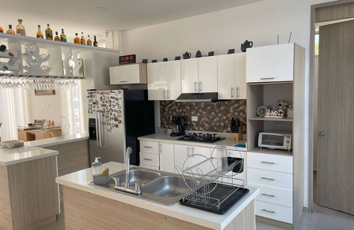 Melgar Cabaña | Hermosa casa vacacional para compartir en familia o con tus amigos. Súper seguro