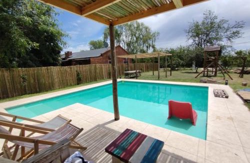 Carlos Keen Casa | Hermosa Casa con piscina
