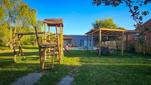 Carlos Keen Casa | Hermosa Casa con piscina