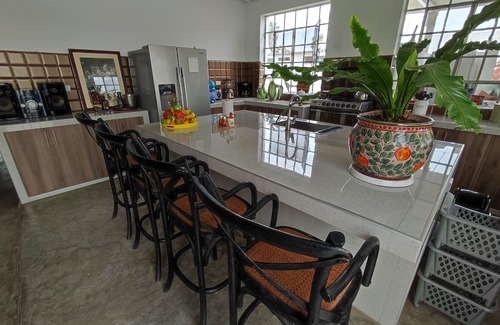 Manuel Antonio Mesones Muro Cabaña | Hermosa Casa de Campo en alquiler vacacional en Ferreñafe con Piscina Grande