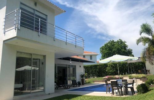 Ricaurte Casa | Hermosa Casa de Descanso en Peñalisa