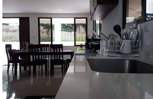 Matapalo Casa | Hermosa casa de lujo para 18 personas con piscina