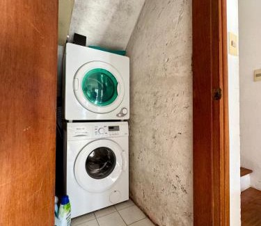 Ciudad de la Costa Casa | Hermosa Casa familiar de 2 pisos con patio amplio