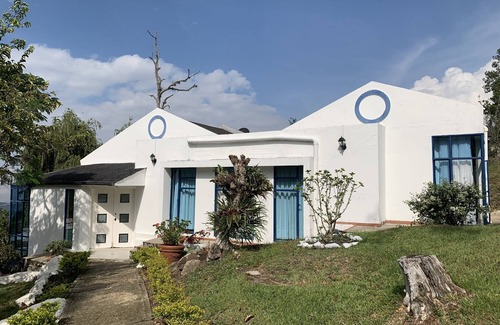 Pasca Otro | Hermosa finca, con dos casas gemelas, espacios al aire libre, zona social.