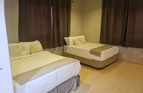 San Pedro Sula Hotel | hermosa habitación con piscina
