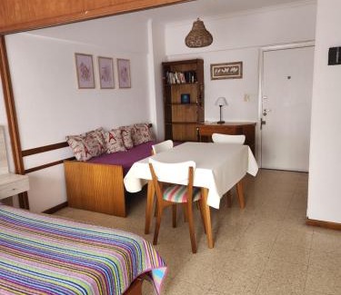 Mar del Plata Apartamento | Hermoso ambiente con cochera frente a la Catedral wifi