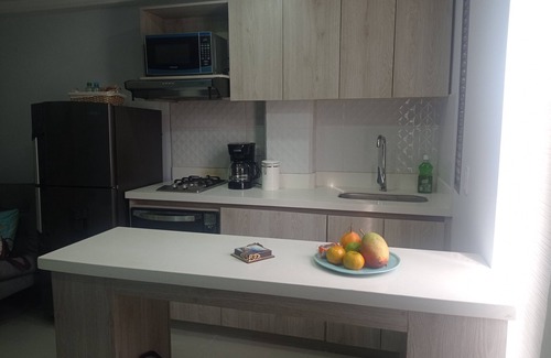 Bello Apartamento | Hermoso Apartaestudio a 3 cuadras de la Estación Metro