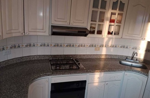 Neiva Apartamento | Hermoso apartamento amplio 140 mts2 con Terraza y Balcones. Parqueadero privado