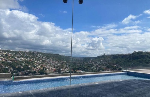 Querétaro Apartamento | Hermoso departamento céntrico condominio alberca