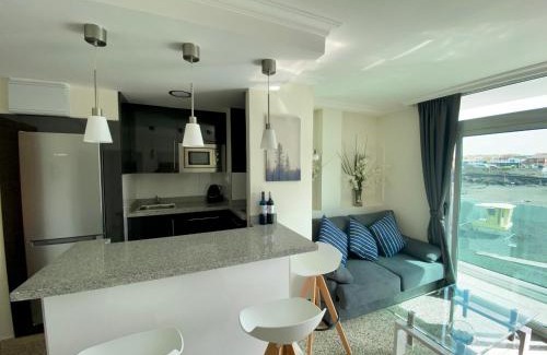 La Garita Apartamento | Hermoso edificio Frente al mar con gran terraza y hermosas vistas