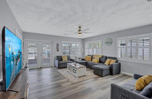 Spring Hill Casa | Hernando Beach Gulf Access, Dock & Heated Pool
