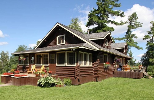 Sioux Narrows Nestor Falls Cabaña | Heron Cabin - 2.5 Bedroom