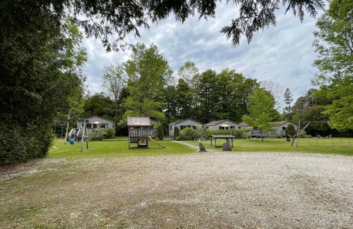 Hope Bay Cabaña | Heron-Cedar Garden Cozy Cottage #5 for a relaxing week of fun and adventure