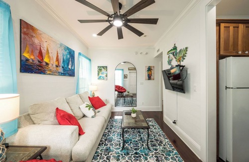 White Street Gallery District Apartamento | Heron Hideaway
