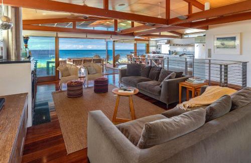 Blueys Beach Casa | Heron House - Beachfront Blueys Beach