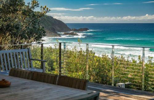 Blueys Beach Casa | Heron House - Beachfront Blueys Beach