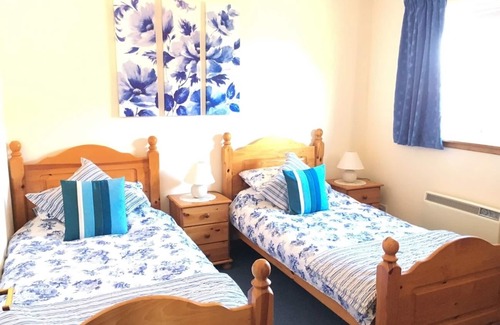 Dumfries Cabina | Heron Lodge, borde del bosque Mabie con impresionantes vistas de los alrededores Wifi 4G