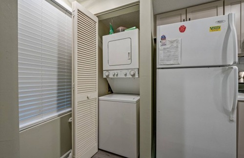 The Dunes Condominio | Heron Pointe D4 - 5 minute walk to beach-Indoor Pool