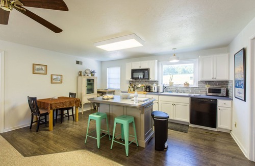 Stewartstown Casa | Heron's Hollow 2 bedroom spacious farm stay on 30 acres