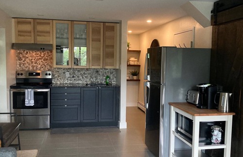 Almonte Apartamento | Heron's Nest on the Mississippi -Couple's Getaway