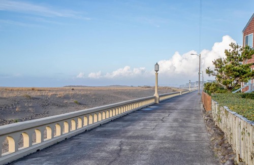 Seaside Condominio | Heron's View at Bridgeport