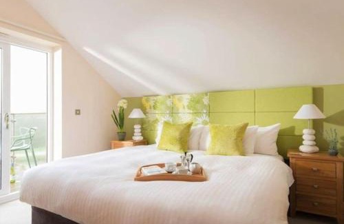 Winnard's Perch Complejo | Herons House Sleeps 12, heated Pool, hot tub, sauna, games room 5 Star!