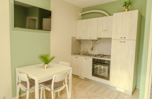 Lonato del Garda Apartamento | Herringbone Court