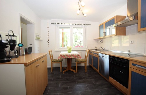 Berghaupten Apartamento | Herrlich an Wald u. Wiesenrand,ruhige Lage. Erdgeschoss, Terrasse ,fam. mit Kind