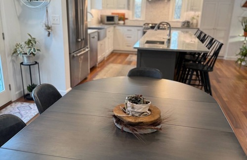 Elizabethtown Casa | Hershey Getaway, heated year-round pool, privacy, luxury!