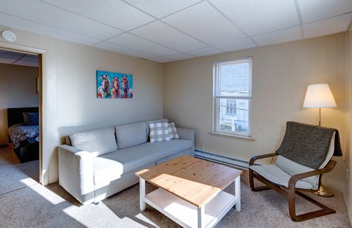 Hershey Apartamento | Hershey Smores, Apt #2 Renovated 1 bedroom apt, full kitchen and pull out sofa