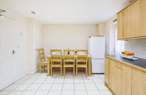 Hatfield Casa | Hertfordshire Cozy Home Large Groups