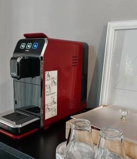 Tirana Cama Y Desayuno | Hesmir's Nest