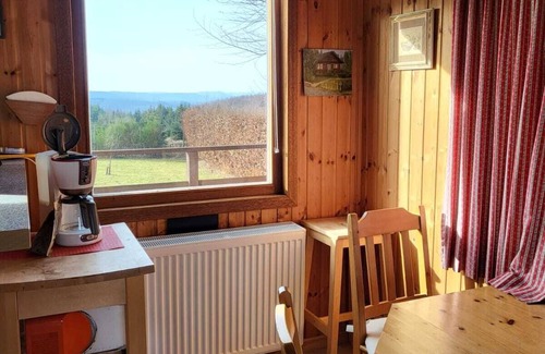 Bievre Chalet De Esquí | Hexenhäuschen mit Wundervoller Aussicht im Naturpark Vallée de la Semois