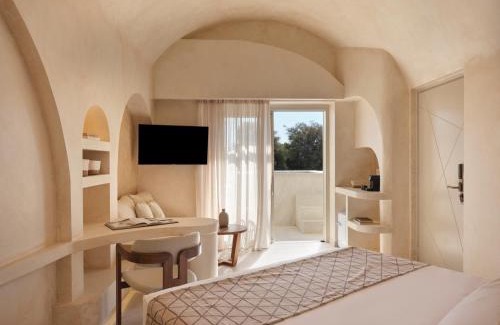Perissa Hotel | Heyday Luxury Suites