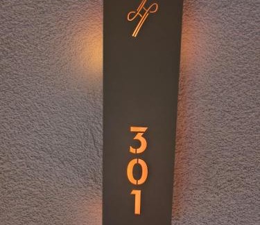 Perissa Hotel | Heyday Luxury Suites