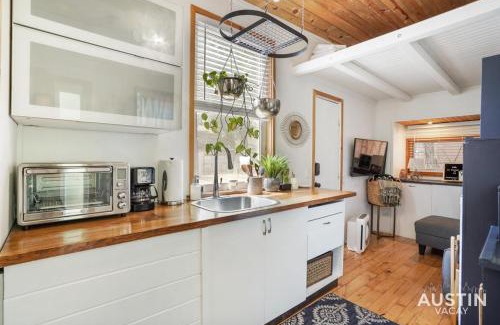 Blackshear-Prospect Hill Apartamento | HGTV Featured Tiny Home w Hot Tub Near East 6th St