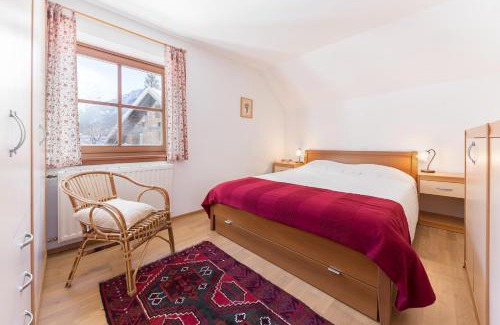 Gozd Martuljek Casa | Hiša nasproti sonca