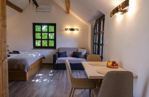 Kamence Casa | Hiška Brajda