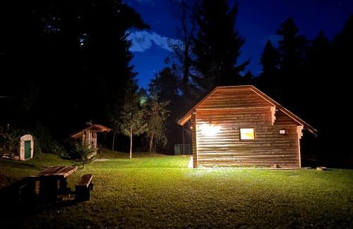 Ljubno Casa | Hiška ob potočku