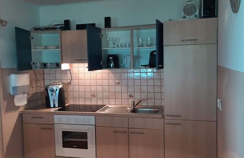 Semic Casa | Hiška pri Toniju, Semič