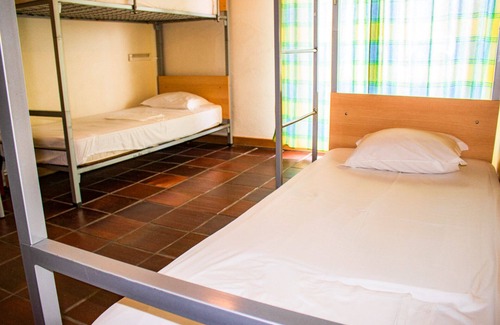 Caparica Hostal | HI Almada - Pousada Juventude - Hostel
