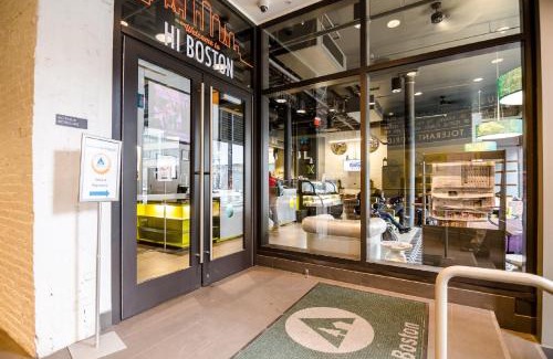 Theatre District Hostal | HI Boston Hostel