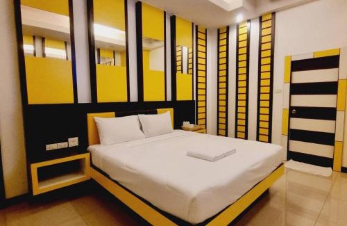 Tha Thaewawong Complejo | Hi End Hotel Sriracha