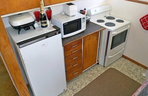 Whangamata Cabaña | Hibiscus Cottage - Whangamata Bach