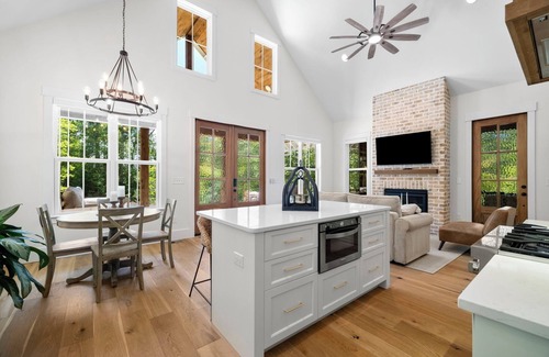 Taylors Cabaña | Hickory Cottage - 1bdrm Retreat