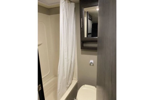 Hickory Creek Casa | Hickory Creek Camp Ground - Lake Lewisville (RV Rental with Delivery Only)