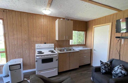 Trent Hills Casa | Hickory Waterfront Cottages #4