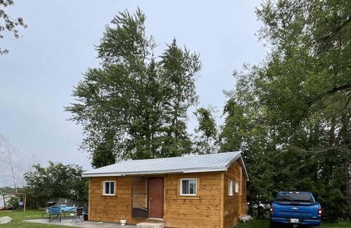 Trent Hills Casa | Hickory Waterfront Cottages #4